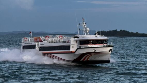 Book D’Camel ALX Fast Ferry from Padang Bai to Nusa Lembongan Today