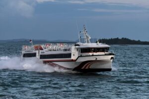D’Camel ALX Fast Ferry: Bangsal (Lombok) to Serangan (Bali) – Direct Transfer Schedule