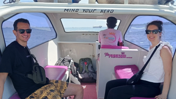 Italian Duo’s Smooth Private Speedboat Ride: Bangsal to Gili Meno with 3 Bags and a Morning Adventure
