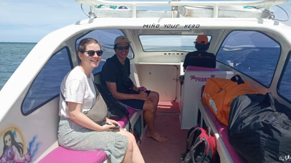 Morning Island Hopping: Jolien & Robert’s Private Speedboat Adventure from Bintang Tiga, Gili Air to Teluk Nare Port