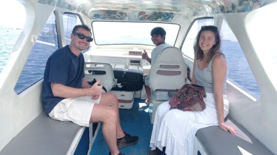 Midday Escape: Ella & Jordan’s Private Speedboat Ride from Teluk Nare to Gili Trawangan for a Laid-Back Island Arrival