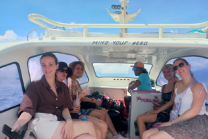 Island Hopping Adventure: Dutch Friends Cruise from Gili Trawangan to Teluk Nare with Private Speedboat and Backpacks in Tow