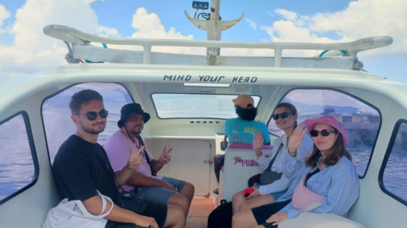 Morning Escape: Our Private Speedboat Ride from Teluk Nare to Gili Trawangan with Friends—Smooth Sailing and Friendly Service at 11 AM