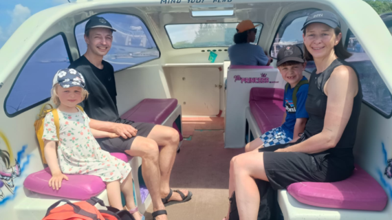 Family Adventure from Gili Air to Lombok: Danish Travelers Enjoy a Smooth 11AM Private Speedboat Ride with Kids and Luggage in Tow