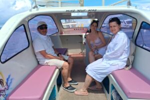 Polish Family’s Midday Private Speedboat Ride: Effortless Escape from Gili Trawangan to Teluk Nare with Friendly Service and Smooth Payment