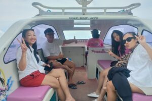 Midday Island Escape: Our Fun Private Speedboat Ride from Teluk Nare to Gili Trawangan with the Crew